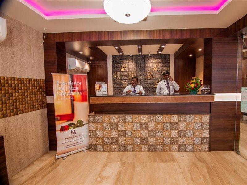 טירונלוולי Sree Bharani Hotels מראה חיצוני תמונה