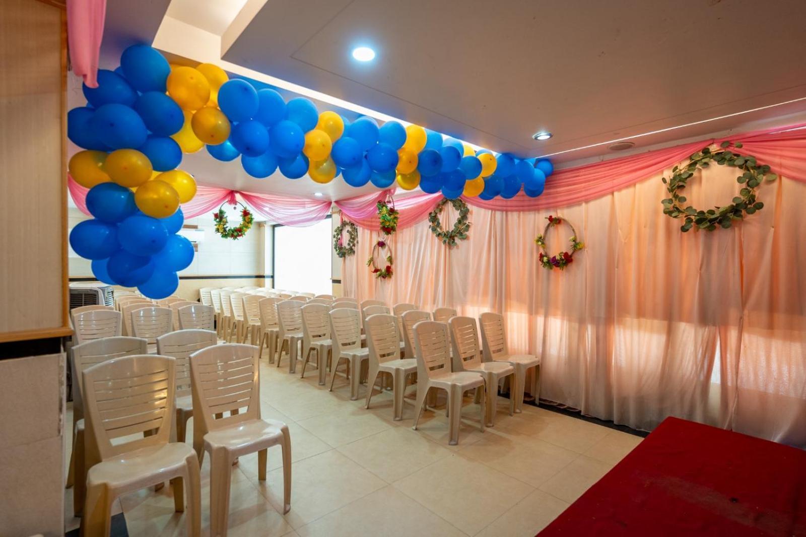 טירונלוולי Sree Bharani Hotels מראה חיצוני תמונה